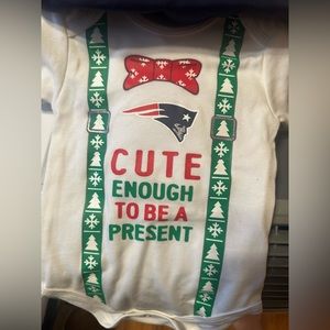 New England Patriots Onesie (3-6 Months) with matching bib & booties